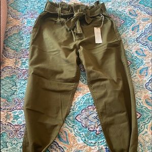 NWT olive green paper bag cargo pants